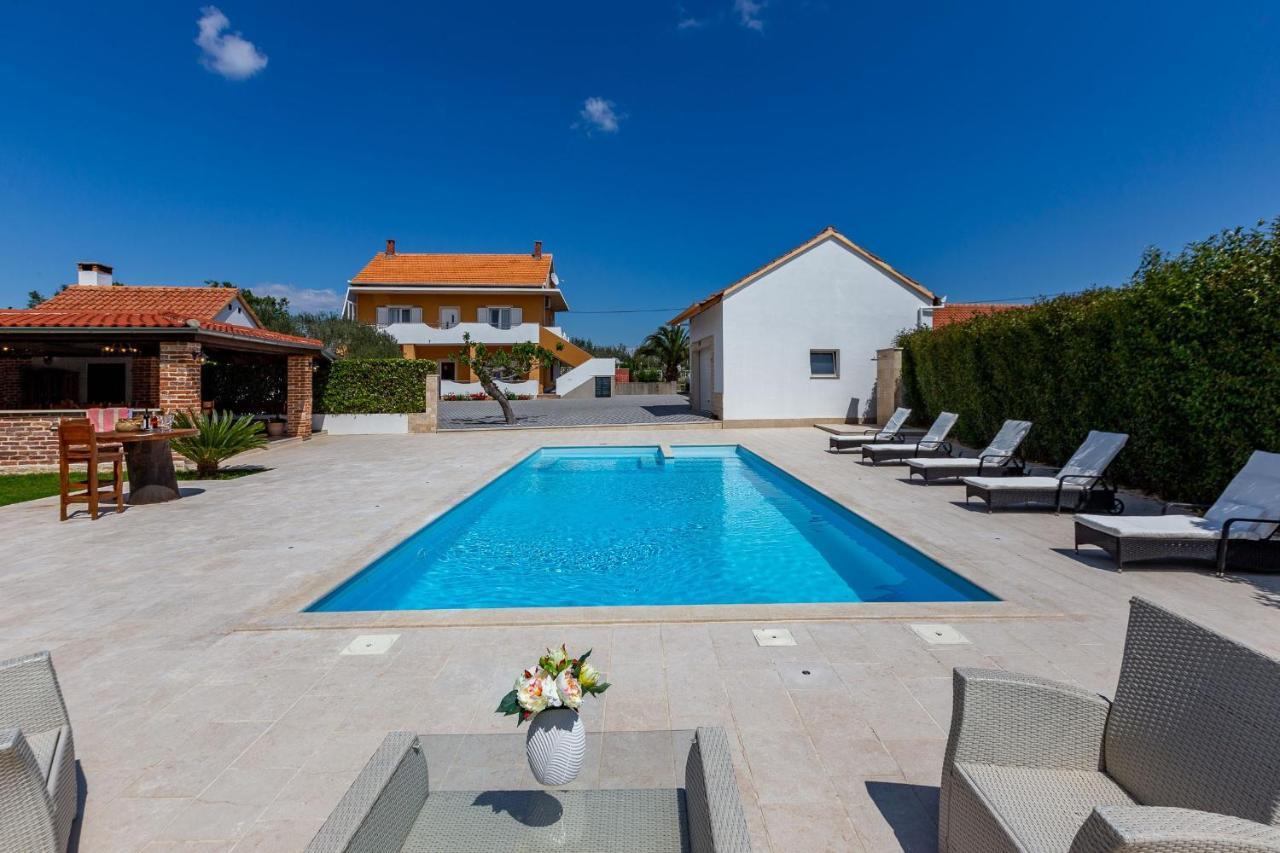 זאדאר Mp Luxury Holiday Home With Swimming Pool מראה חיצוני תמונה